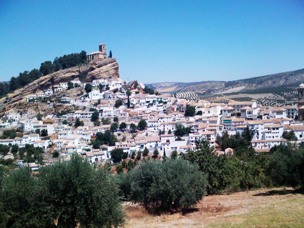 Hotel La Enrea Montefrío Buitenkant foto